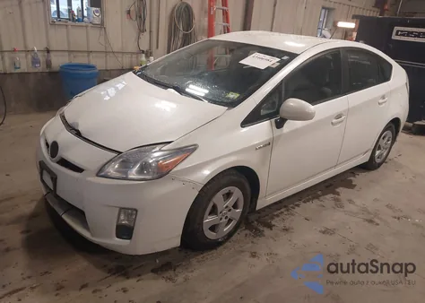 2011 Toyota Prius Three z USA, uszkodzony, nr VIN JTDKN3DU4B0265371